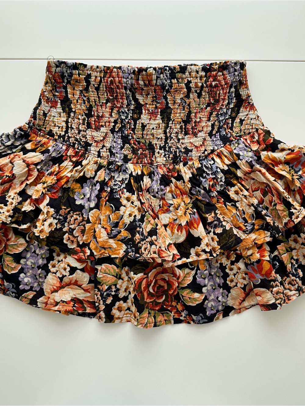 Floral ruffle tiered mini skirt- L